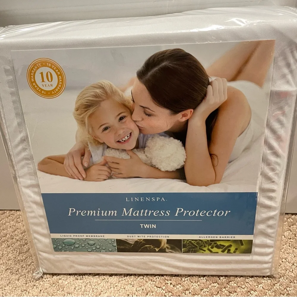 Linenspa White Premium Mattress Protector - Twin
